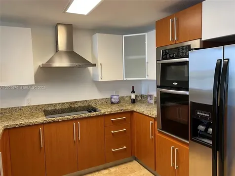 170 SE 14th Street Miami FL 33131