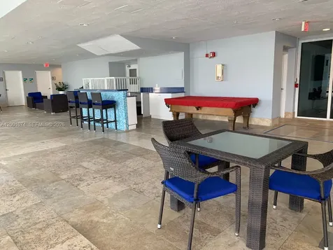 170 SE 14th Street Miami FL 33131
