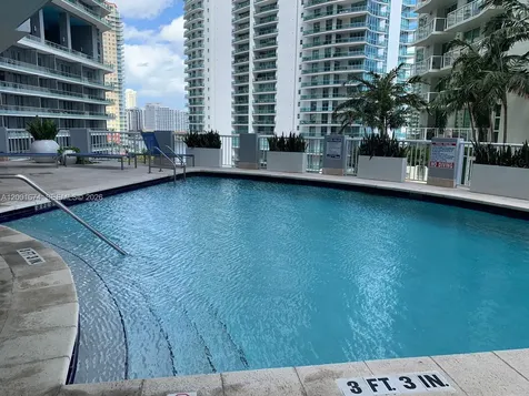170 SE 14th Street Miami FL 33131
