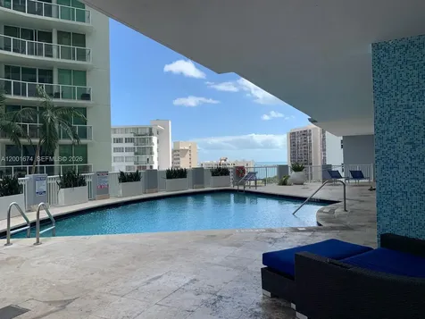 170 SE 14th Street Miami FL 33131