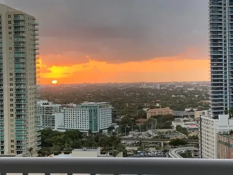 170 SE 14th Street Miami FL 33131