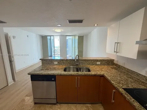 170 SE 14th Street Miami FL 33131