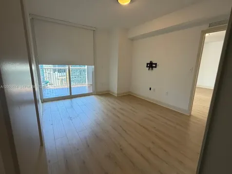 170 SE 14th Street Miami FL 33131