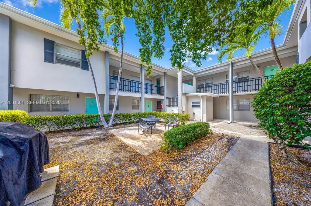 202 Lucerne Avenue Lake Worth FL 33460