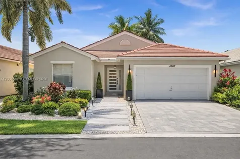 4967 SW 32nd Way Hollywood FL 33312