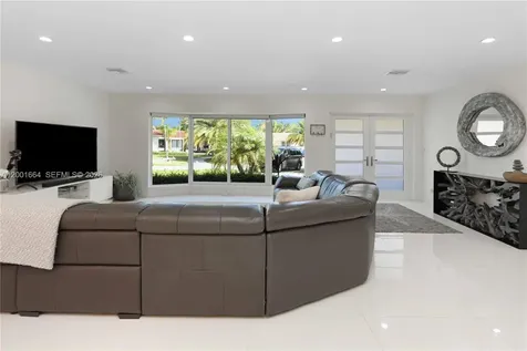 1220 Azalea Crescent Hollywood FL 33019