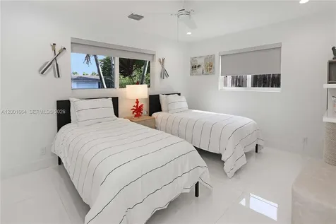 1220 Azalea Crescent Hollywood FL 33019