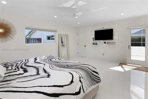 1220 Azalea Crescent Hollywood FL 33019