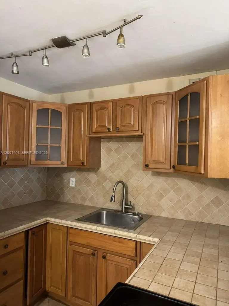 10383 N Kendall Drive Miami FL 33176