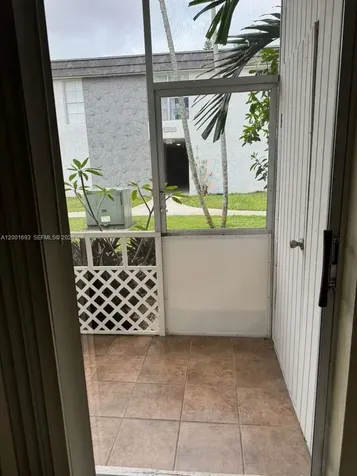 10383 N Kendall Drive Miami FL 33176