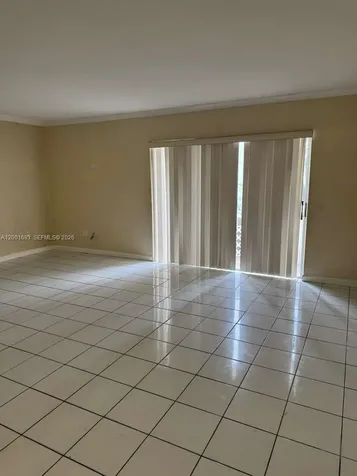 10383 N Kendall Drive Miami FL 33176