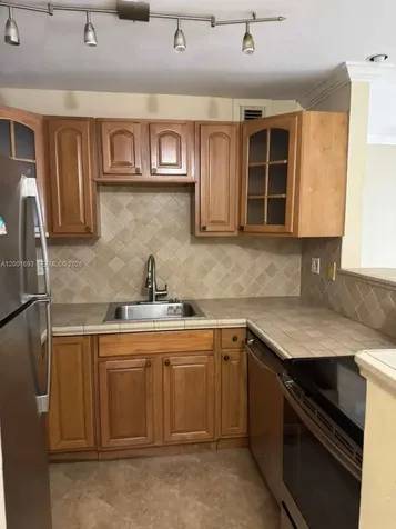 10383 N Kendall Drive Miami FL 33176