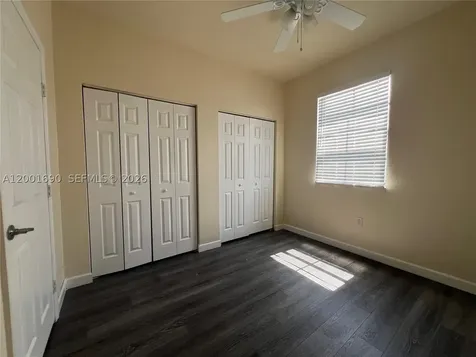 8913 W 35th Way Hialeah FL 33018