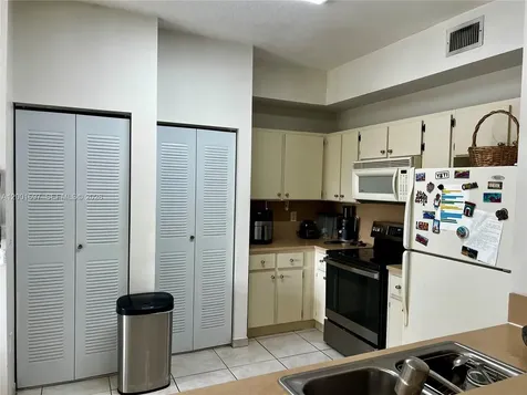 7290 NW 114th Avenue Doral FL 33178