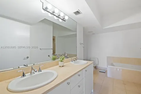 20000 E Country Club Drive Aventura FL 33180