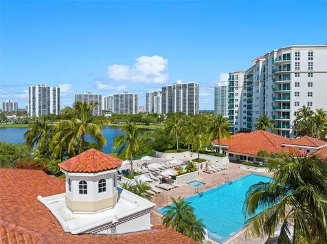 20000 E Country Club Drive Aventura FL 33180