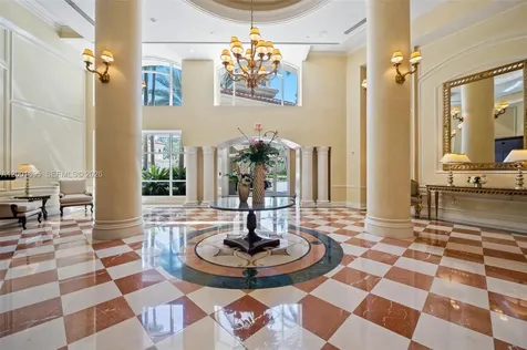 20000 E Country Club Drive Aventura FL 33180