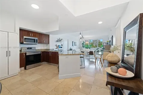20000 E Country Club Drive Aventura FL 33180