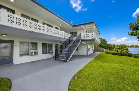 1241 W River Drive Margate FL 33063