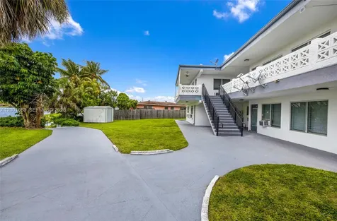1241 W River Drive Margate FL 33063