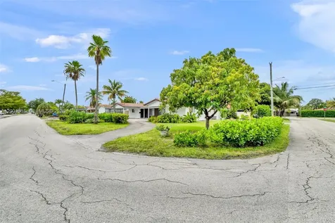 1611 NE 50th Court Fort Lauderdale FL 33334