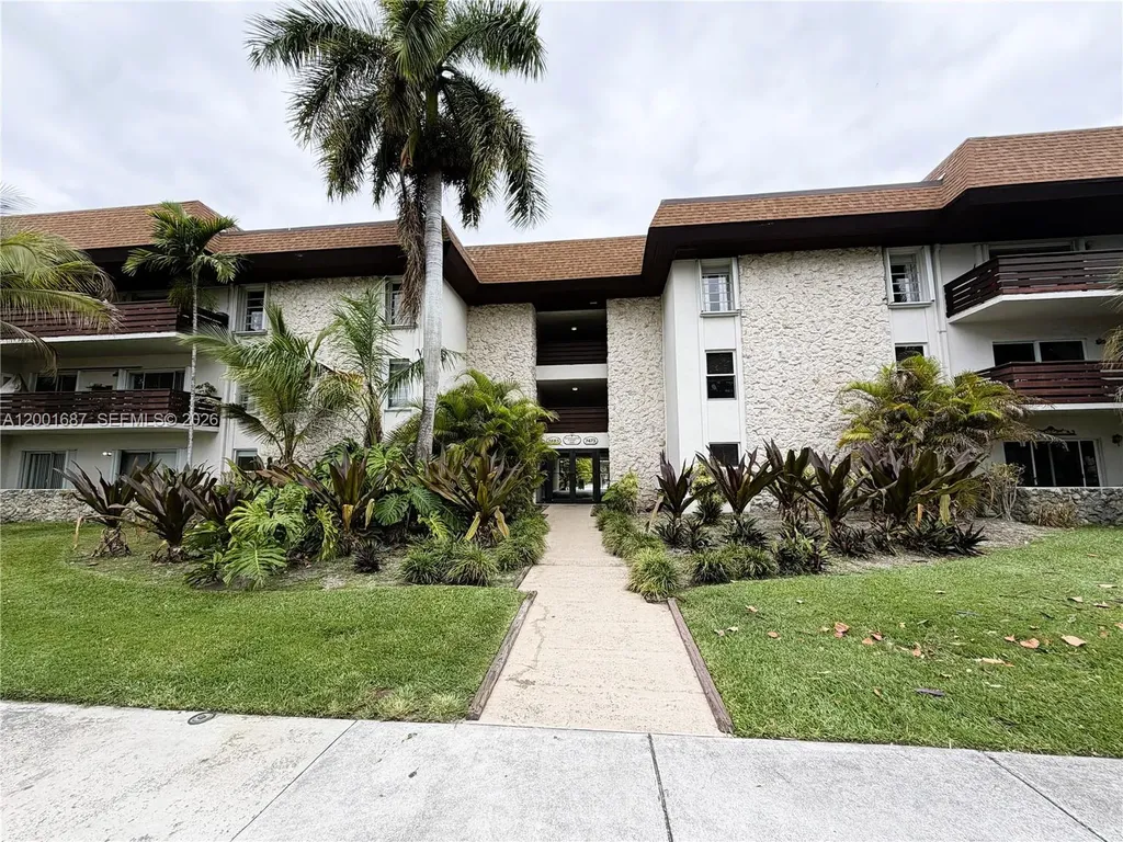 7483 SW 82nd Street Miami FL 33143