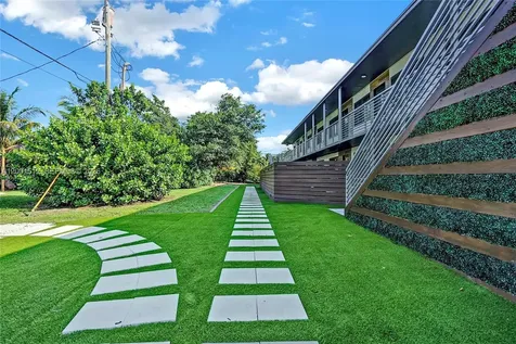 335 SW 20th Street Fort Lauderdale FL 33315