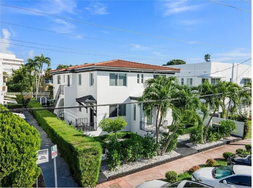 817 W 39th Street Miami Beach FL 33140