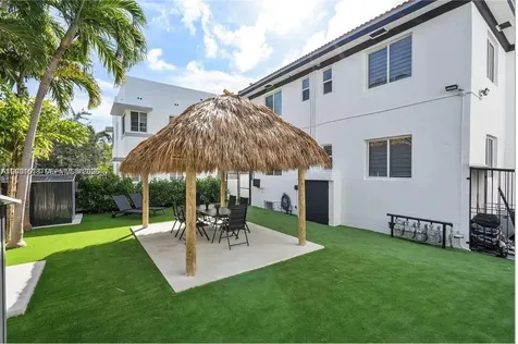 817 W 39th Street Miami Beach FL 33140
