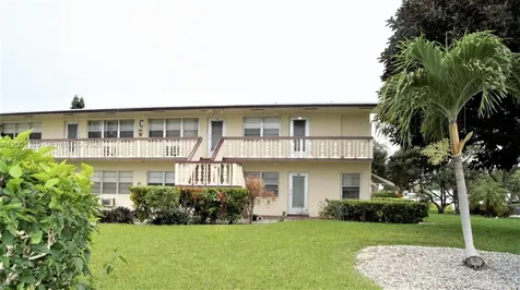 71 Waltham C West Palm Beach FL 33417