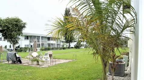 71 Waltham C West Palm Beach FL 33417