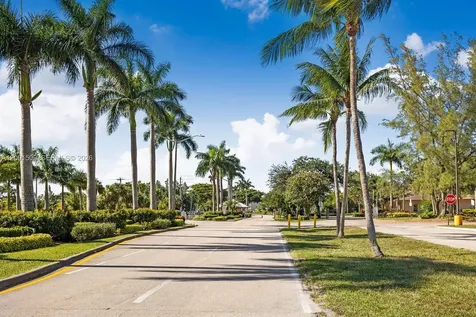 71 Waltham C West Palm Beach FL 33417