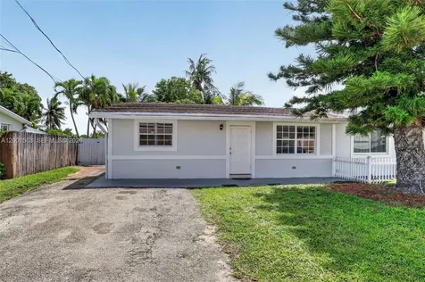 6878 SW 15th Street North Lauderdale FL 33068