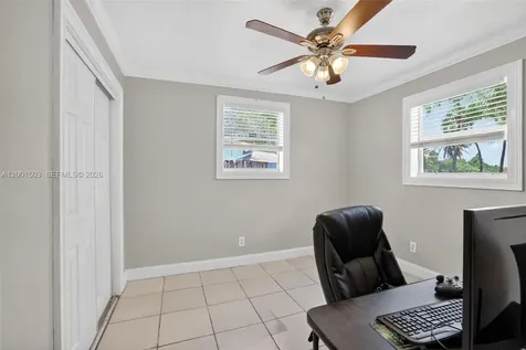 6878 SW 15th Street North Lauderdale FL 33068