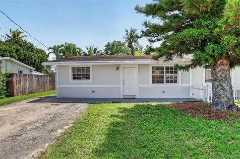6878 SW 15th Street North Lauderdale FL 33068