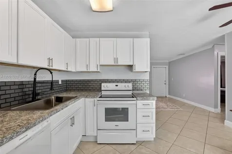 6878 SW 15th Street North Lauderdale FL 33068