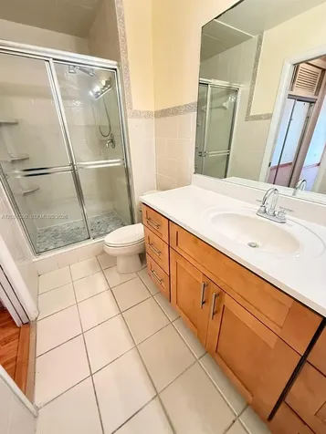 2750 N 34th Avenue Hollywood FL 33021