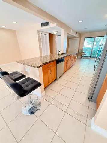 2750 N 34th Avenue Hollywood FL 33021