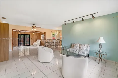 3240 SW 96th Avenue Miami FL 33165