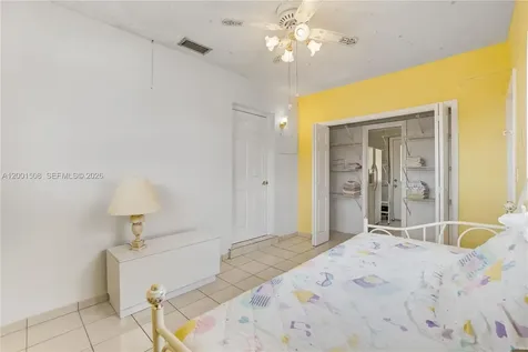 3240 SW 96th Avenue Miami FL 33165