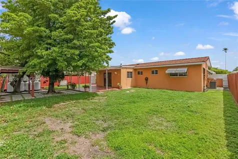 3240 SW 96th Avenue Miami FL 33165