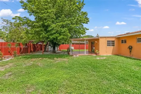 3240 SW 96th Avenue Miami FL 33165
