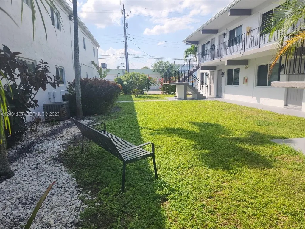 715 NE 2nd Avenue Fort Lauderdale FL 33304