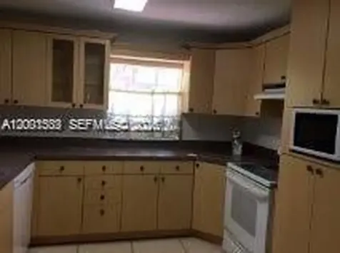 2617 NW 19th Avenue Oakland Park FL 33311
