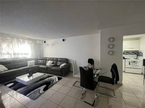 666 W 81st Street Hialeah FL 33014