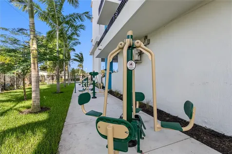 4 N Federal Highway Dania Beach FL 33004