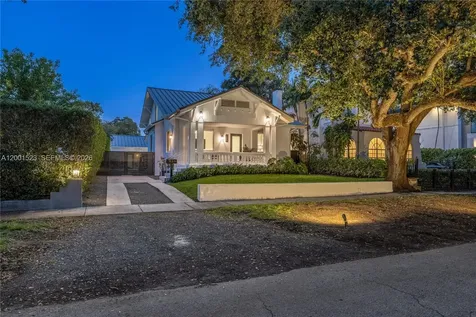 320 NE 88th Street El Portal FL 33138