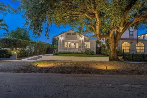 320 NE 88th Street El Portal FL 33138