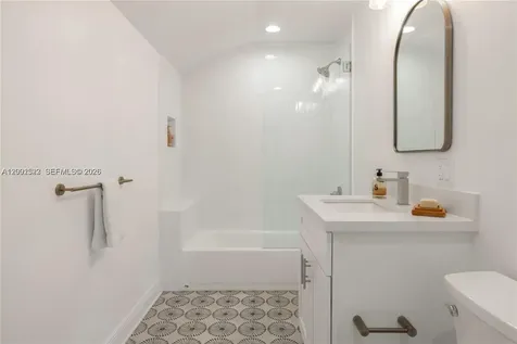 320 NE 88th Street El Portal FL 33138