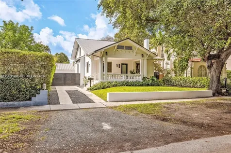 320 NE 88th Street El Portal FL 33138